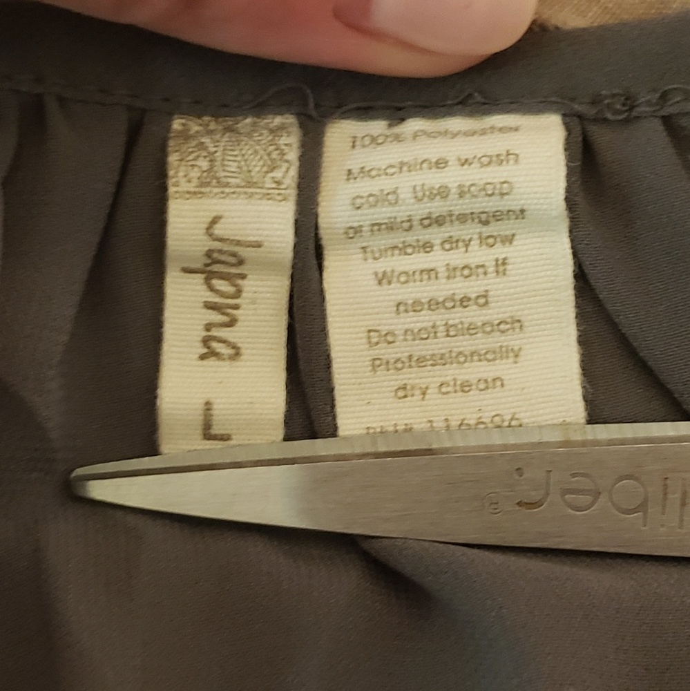 Lightweight Gray Sheer Tank - Picture 3 of 5